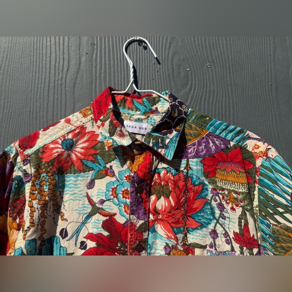 Raga Man Men’s Floral Batik Tropical Short Sleeve Button Up Size SM - Picture 4 of 9
